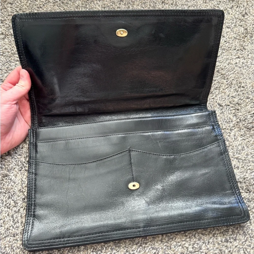 Bottega Veneta Authentic Vintage Black Glazed Calfskin Leather Foldover Clutch